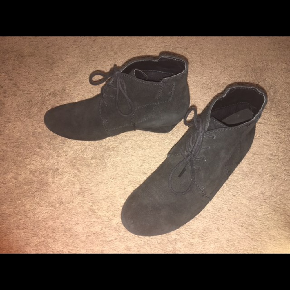 Nine West ankle wedge heels